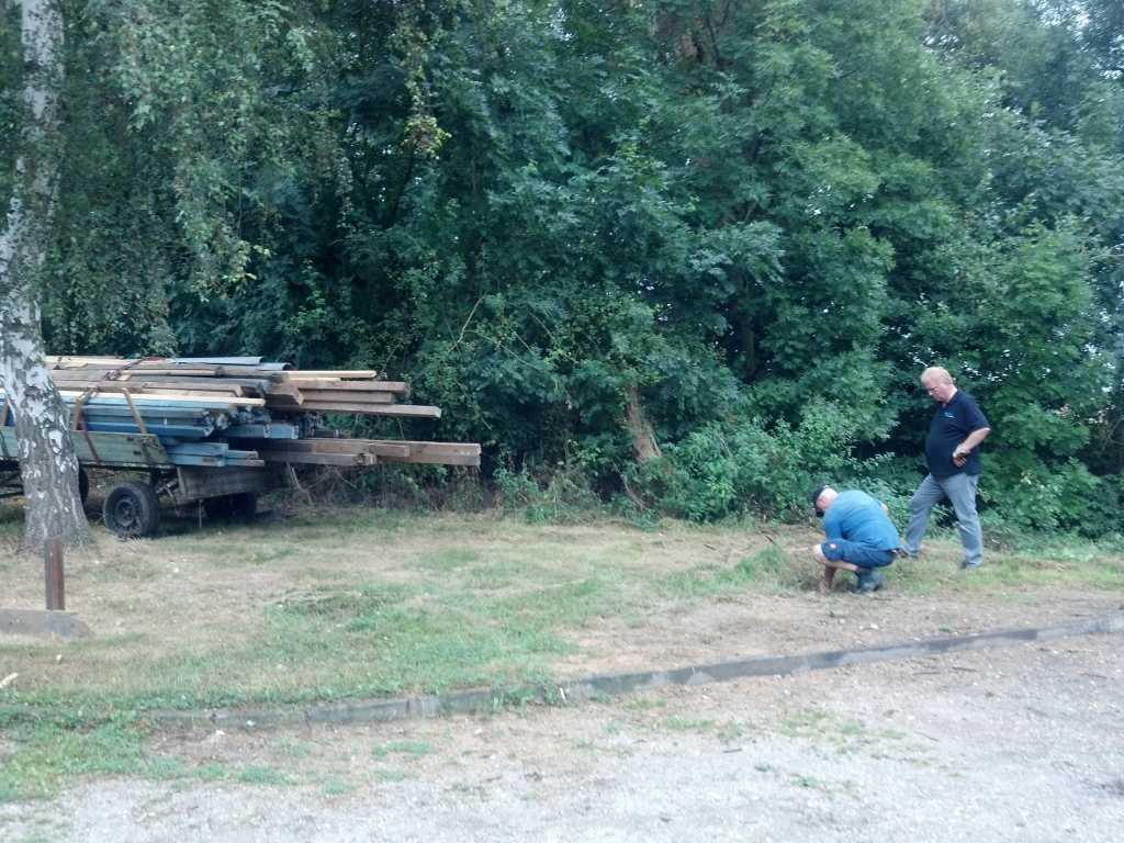 2012-08-31_17-34-51_64_1