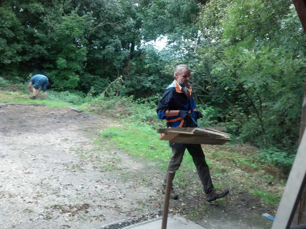 2012-08-31_17-44-06_750_1