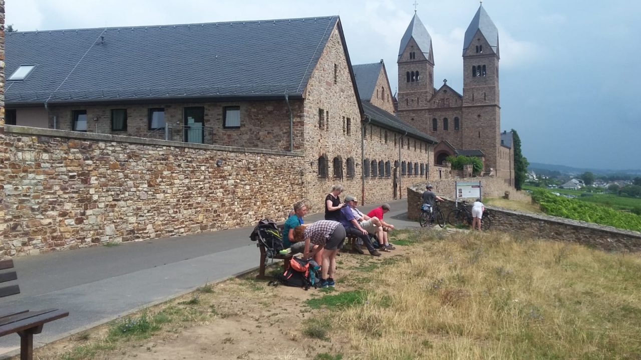 160ae3ff-7167-456a-9e28-ebeeceb2a5a4