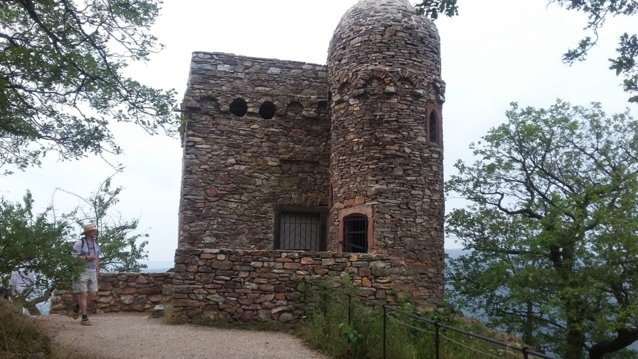 df7cb8d5-b6c5-4d27-8fa9-6074afe6a77d